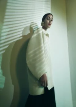 The Kal Dress In Cream -Fashion Girl Sales Shop 06 005 221204 HTV KHAITE 030 R2 5x7 7d48177b baec 48b4 be6d 9d7fc46e6101