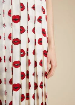 The Blaz Dress In Cream With Red Lip Print -Fashion Girl Sales Shop BLAZ CREAM RED 0079