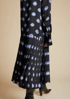 The Helli Dress In Black With Cornflower Lip Print -Fashion Girl Sales Shop HELLI BLACK CORNFLOWER 0129