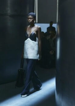 The Banton Pant In Navy And White Stripe -Fashion Girl Sales Shop KHAITE FL23 RUNWAY LOOK12 789628f8 9cc1 49d9 87b8 9bb99e3735e9