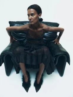 The Tudi Skirt In Black -Fashion Girl Sales Shop KHAITE PF23 EDITORIAL 1 LOOK9 1 LK 0116c796 1fc5 4134 830d cd749e553543