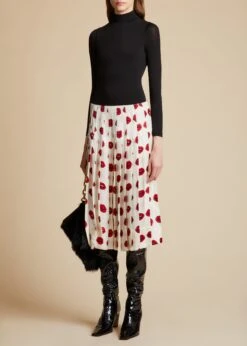 The Loyra Bodysuit In Black